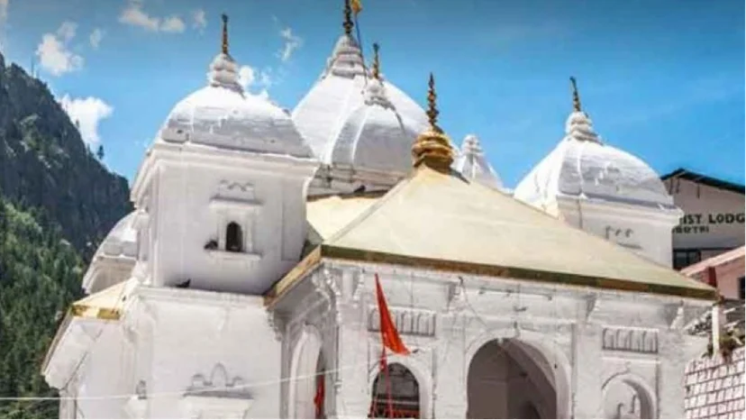 Ganga Mahabhishek, Rudrabhishek, Deep Daan and Ganga Aarti